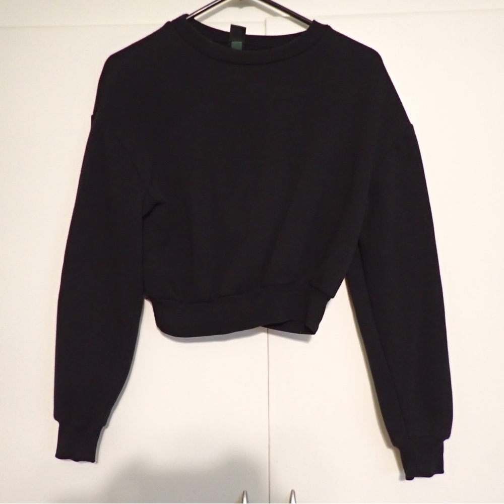 Wild Fable Black Cropped Boxy Sweatshirt